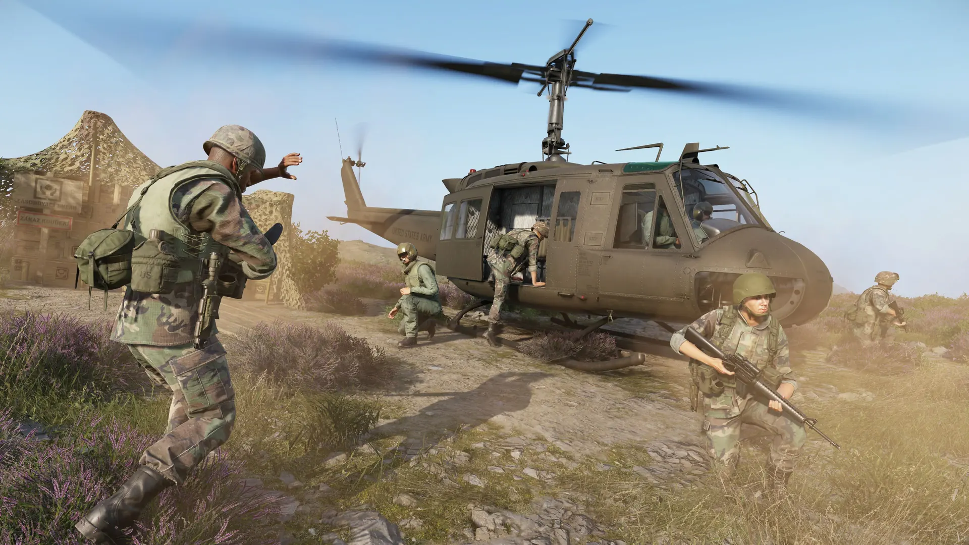 ArmA Reforger Huey landing with troops deploying